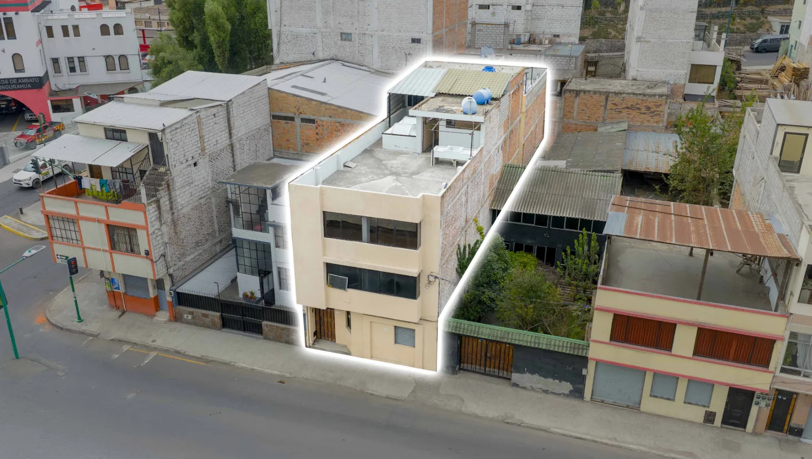 Casa rentera sector Colegio Ambato