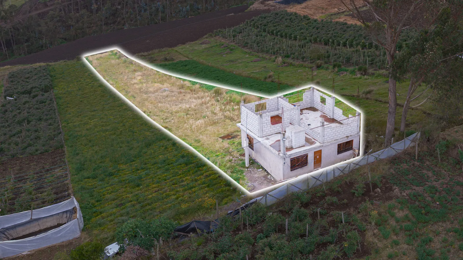 Casa unifamiliar en obra gris Tisaleo