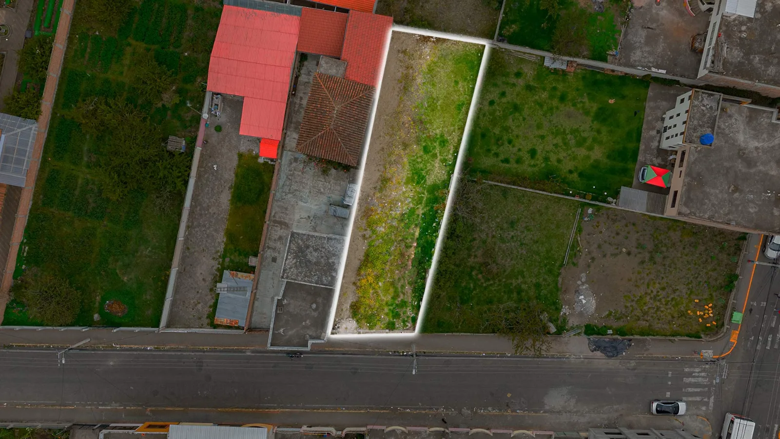 Terreno Comercial en Venta en el Centro de Cevallos