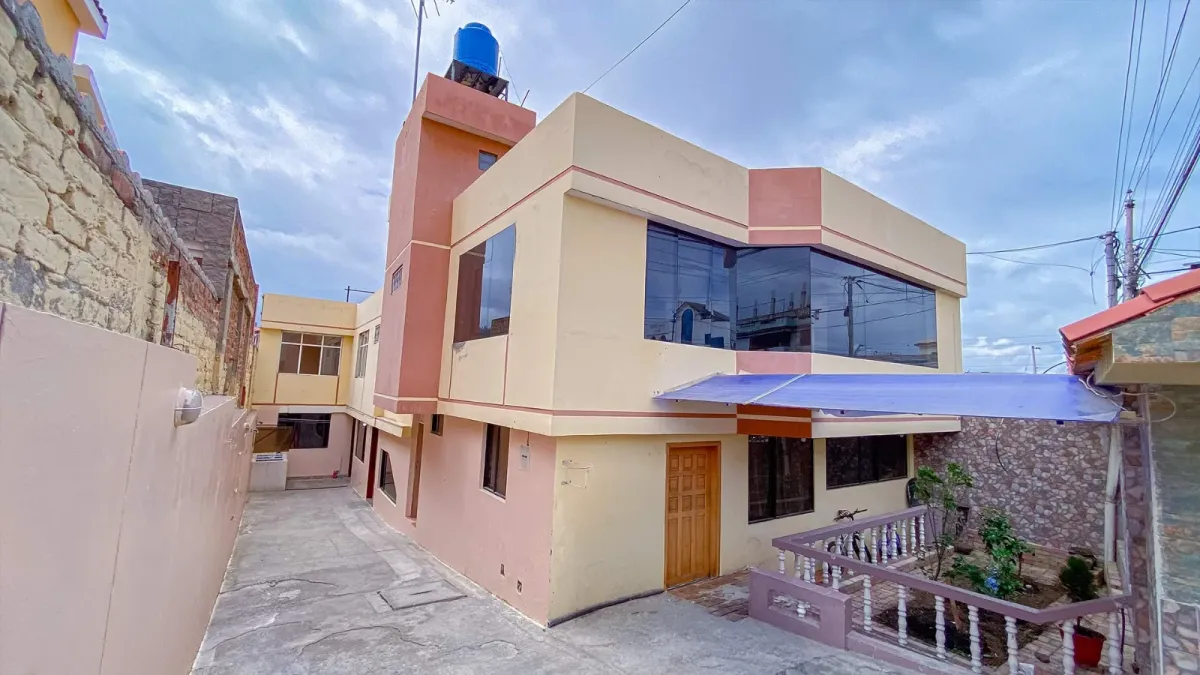 Casa Rentera en Huachi Chico – Ambato · Propiedades Comerciales en Huachi Chico