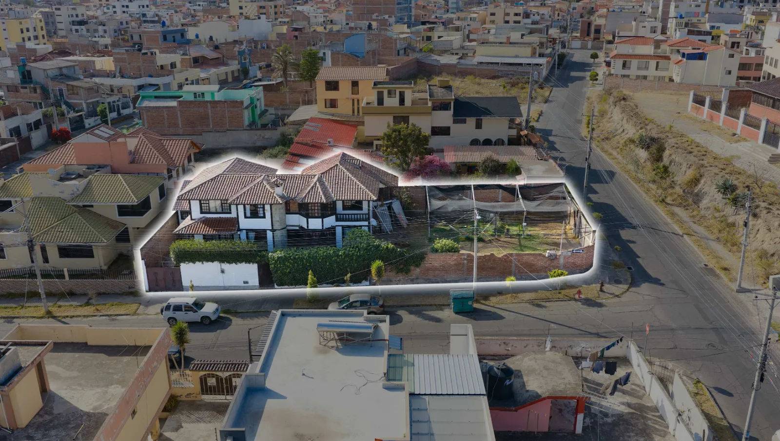 Casa + terreno en Las Acacias, Riobamba