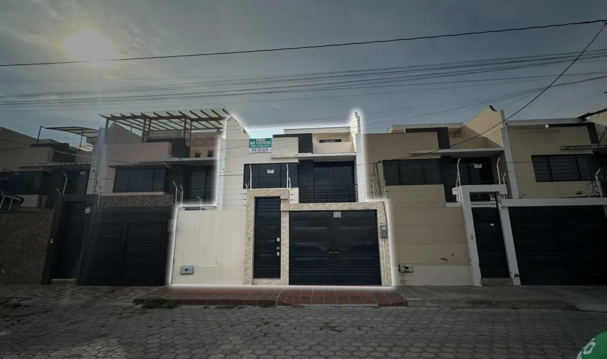 Casa por estrenar sector ECU 911, Riobamba · Casas Unifamiliares en Lican