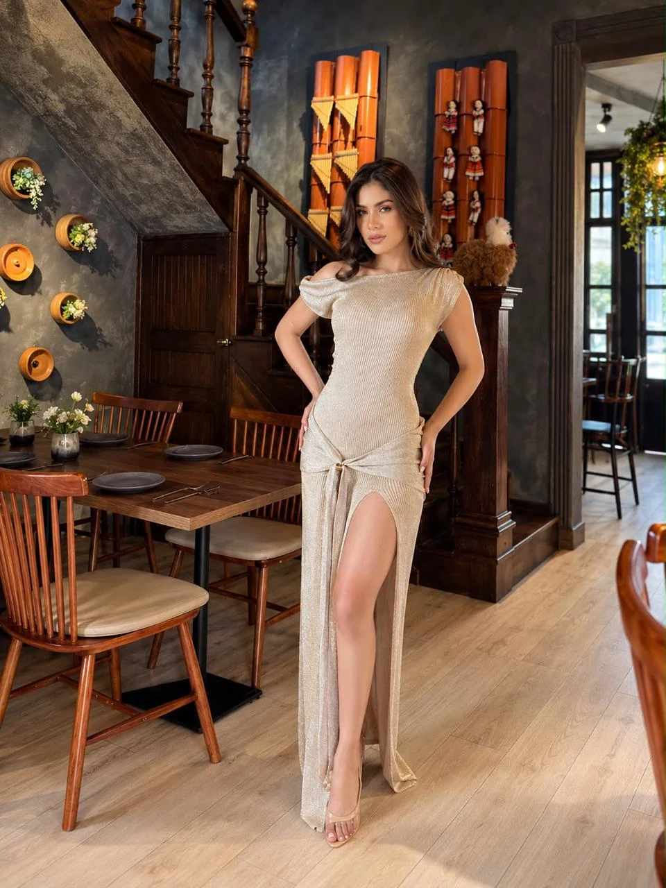 VESTIDO VALE DORADO