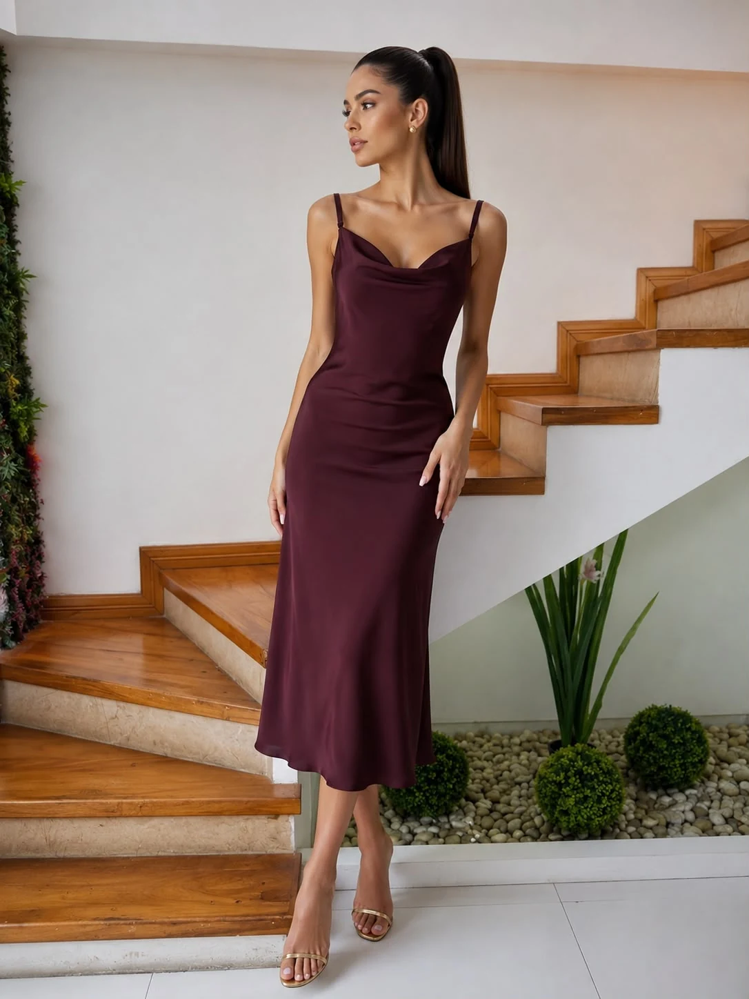 Vestido Satín Vino