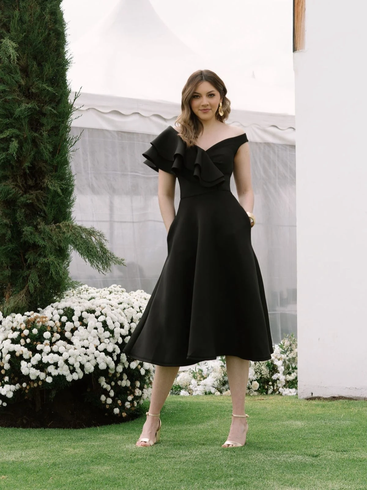 Vestido Negro Volante